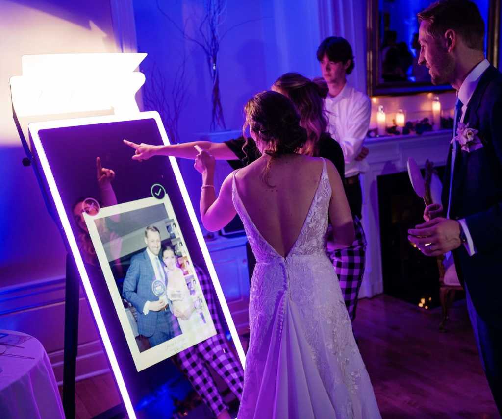 magic mirror photo booth rental in wisconsin, photo booth rental in illinois, chicago photo booth, milwaukee photo booth